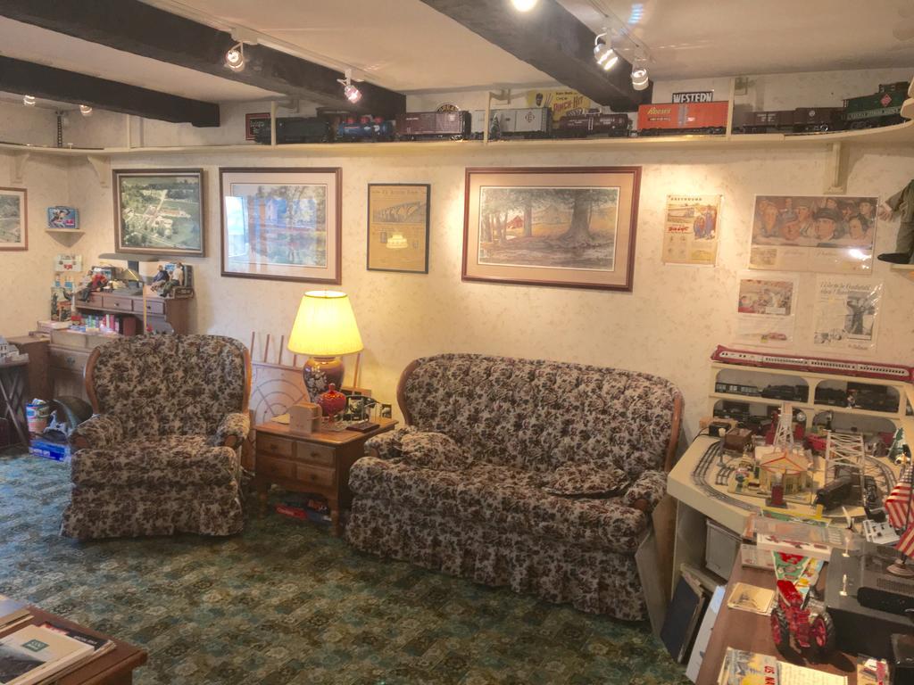 Red Barn Village Bed & Breakfast Bed & Breakfast 2*