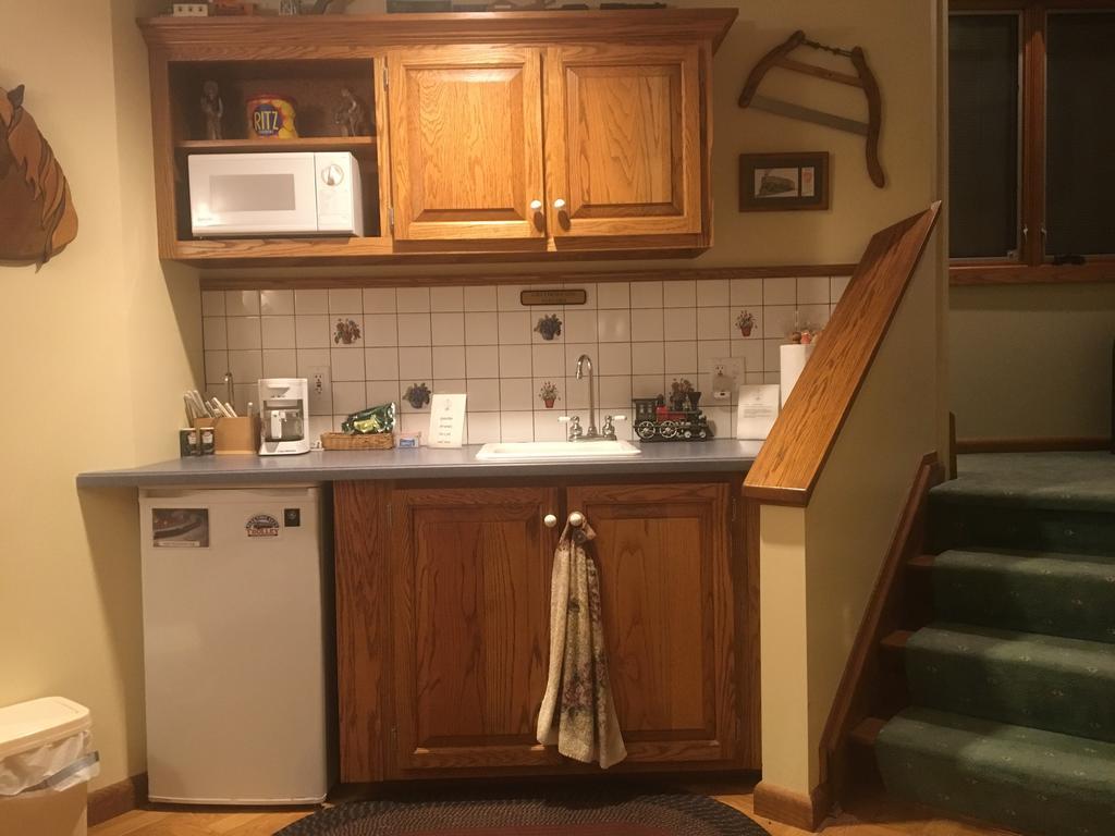 Red Barn Village Bed & Breakfast