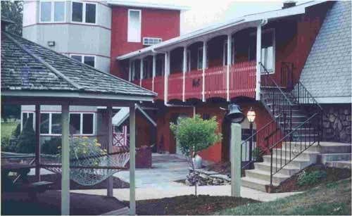 Red Barn Village Bed & Breakfast 2* Clarks Summit