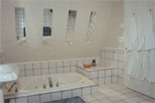 Red Barn Village Bed & Breakfast Bed & Breakfast 2*